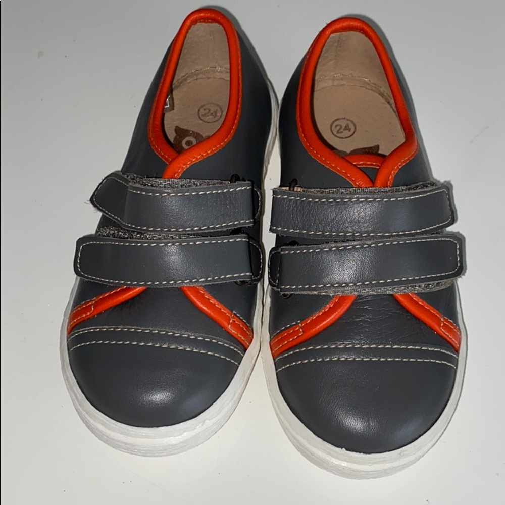 HOO SNEAKERS